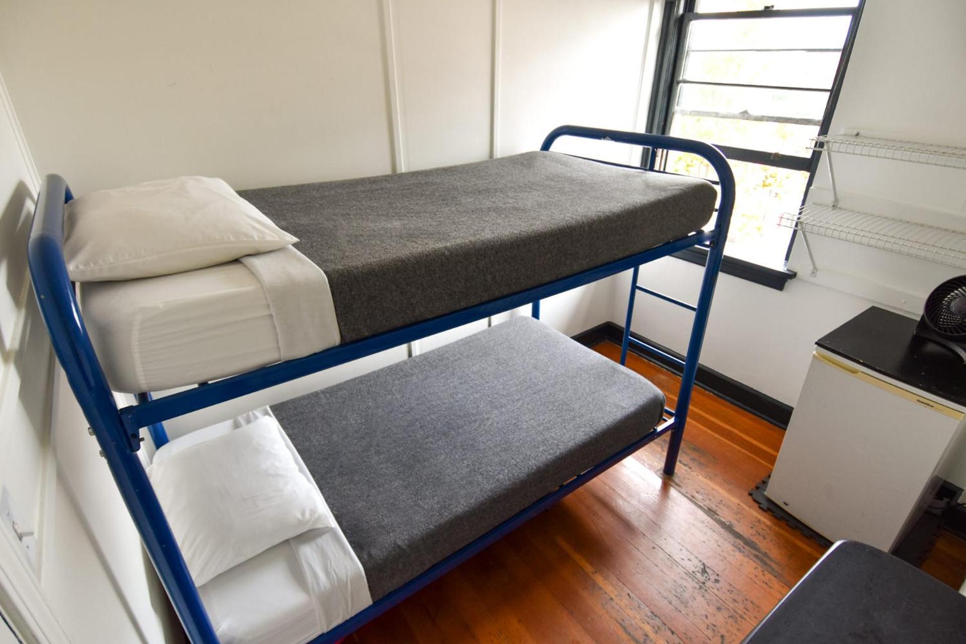 Ocean Island Inn | Backpackers | Suites Victoria Pokoj fotografie