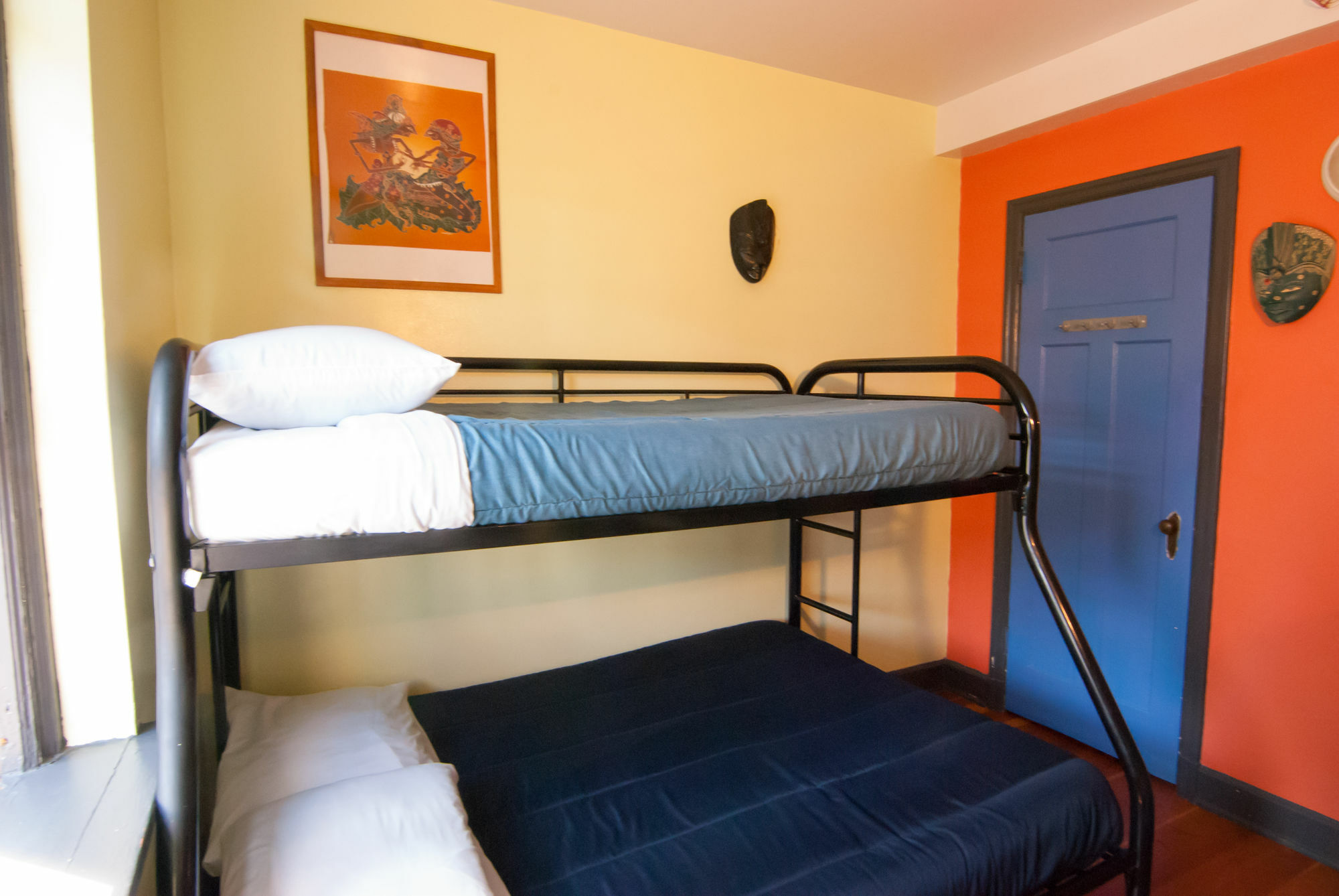 Ocean Island Inn | Backpackers | Suites Victoria Exteriér fotografie